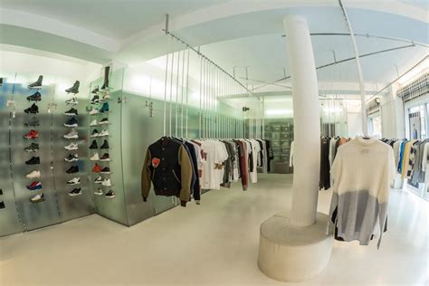 ultimate sneakerstore bxl